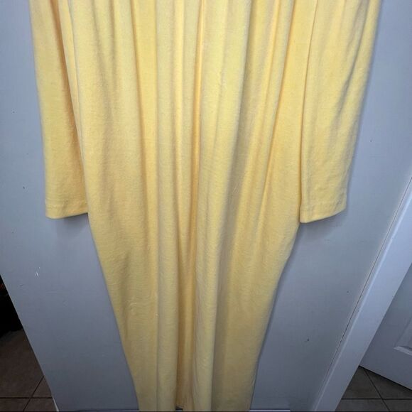 Vintage Velour Yellow Diamond Tea Gown Size Medium Robe Bathrobe Loungewear - Picture 3 of 6